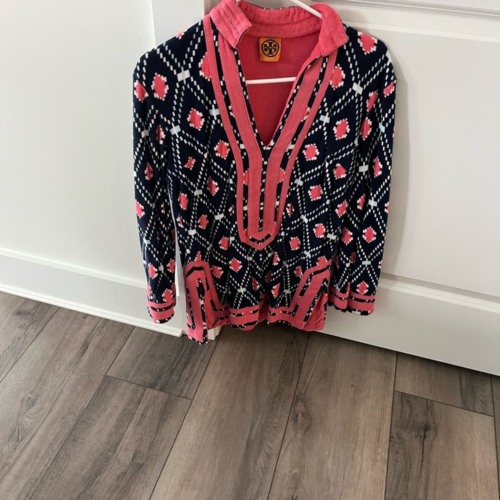 Tory Burch Navy and Coral Patterned Tunic Sweater
